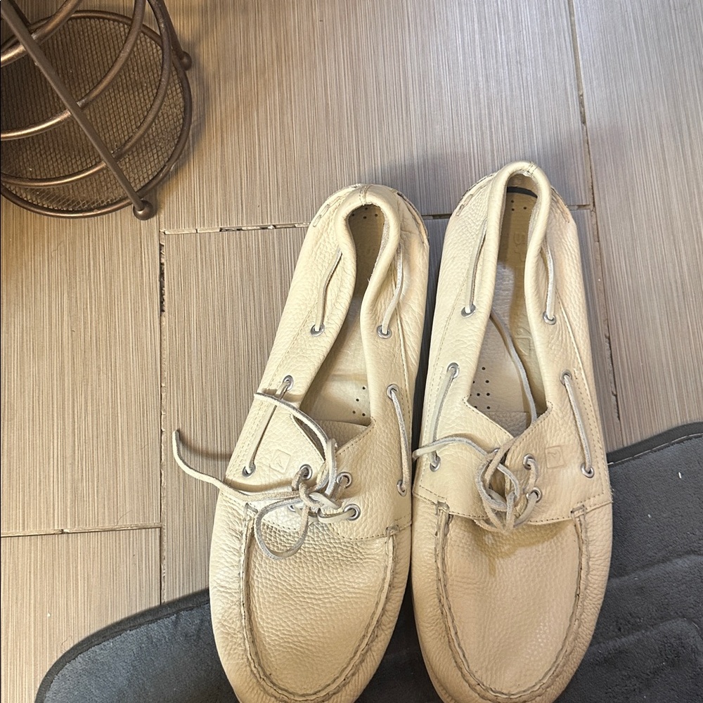 Sperry loafers 2 eye boat shoes